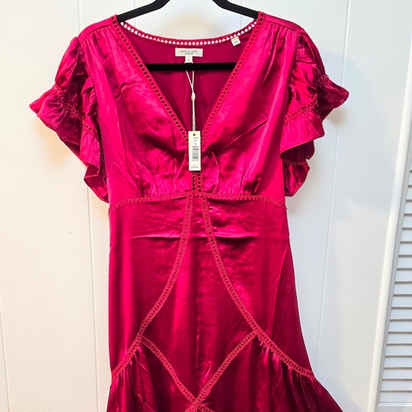 Size Large Max Studio London Flutter Sleeve Satin Midi Dress - NWT! - Picture 8 of 11